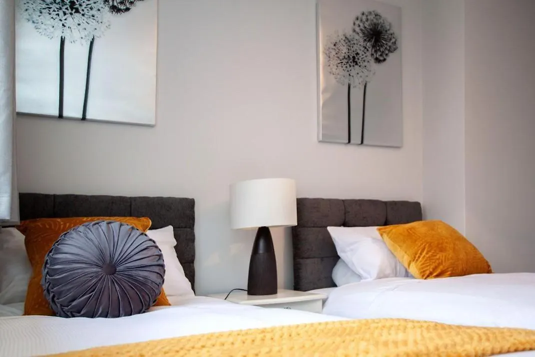 نوتينغهام Penda Luxury Homes بيت للعطل